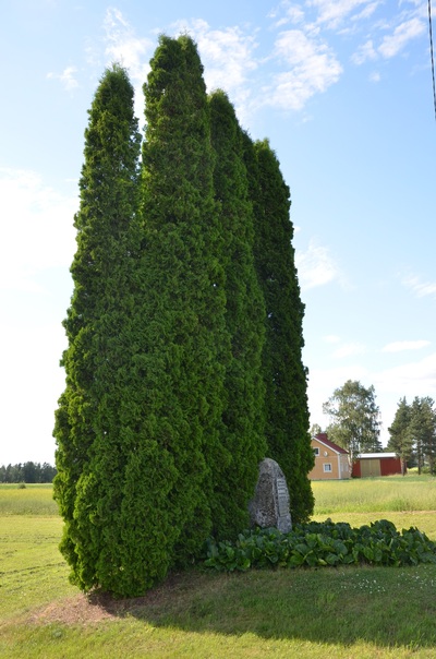 Valokuva otettu siitä missä vanha kirkko oli