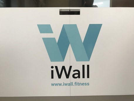 iWall logo